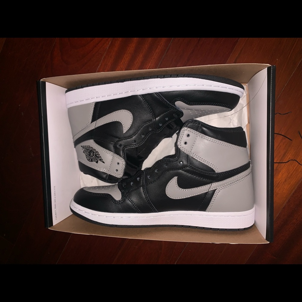 Air Jordan Retro 1 Shadow